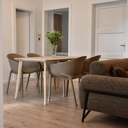 Апартаменты Starmo - 5 Min Walk To Old Bridge Мостар